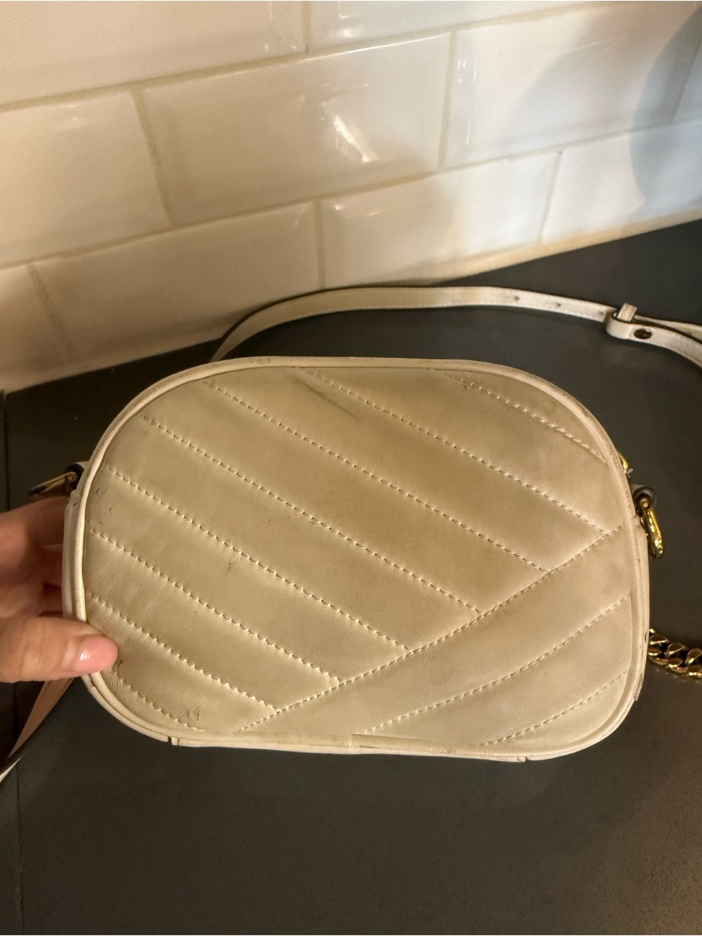 Tory Burch Kira Quilted Crossbody Bag - Picture 4 of 10